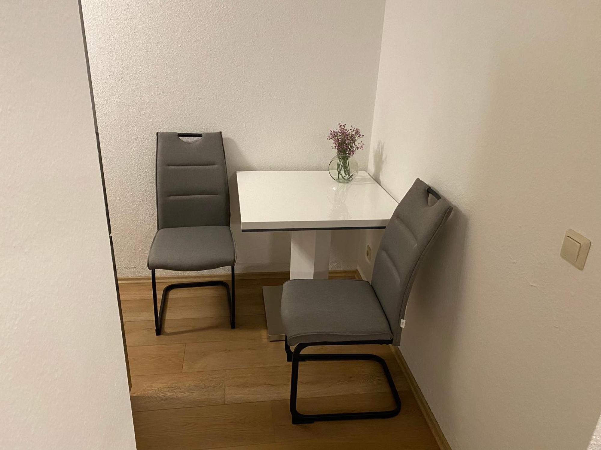 Am Kaibach - Kueche - Balkon - Bad Apartment Forchtenberg